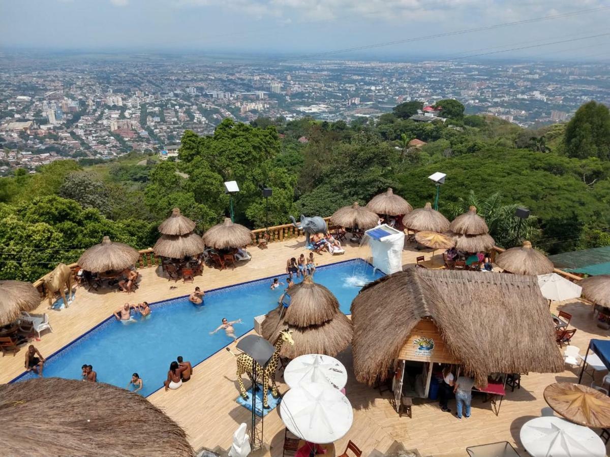 Hotel Turistico El Arca De Noe كالي المظهر الخارجي الصورة
